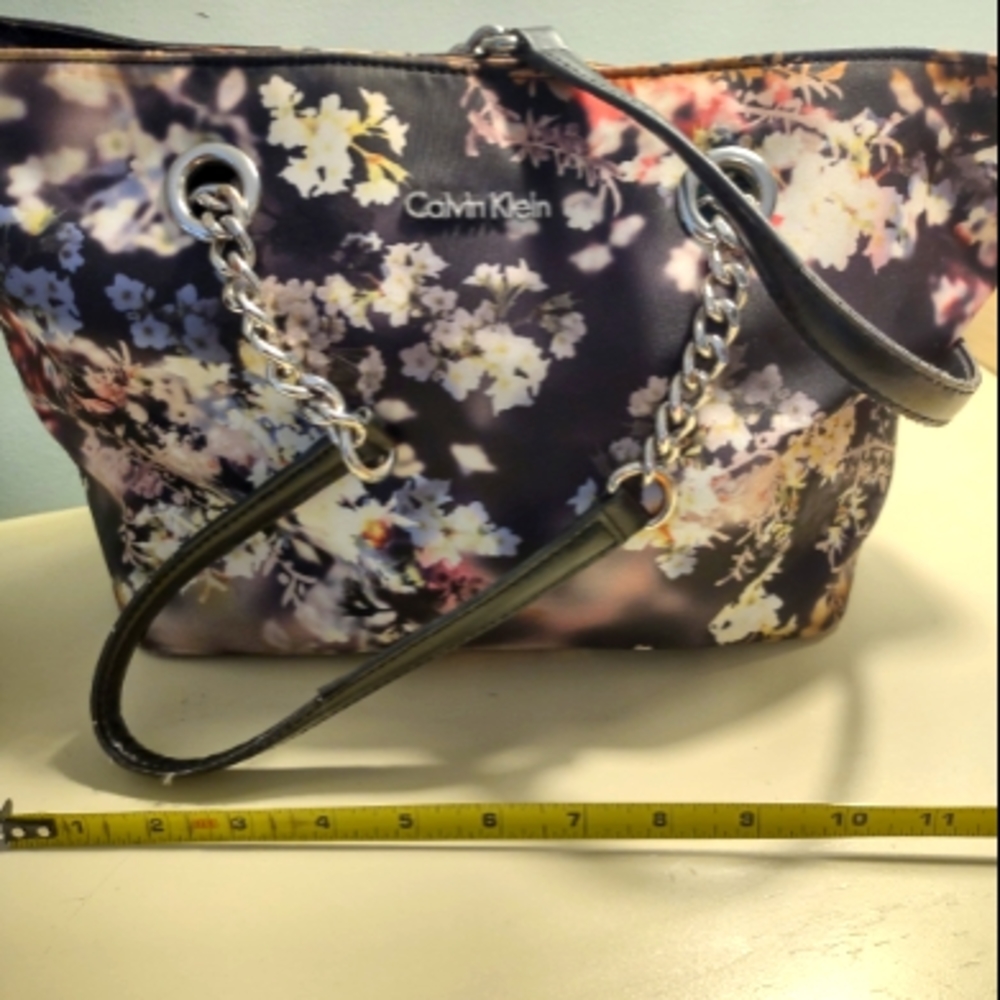 Calvin Klein sholder bag